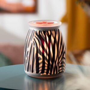 Scentsy 🦓 Zebra Safari Warmer NIB